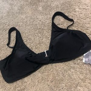 Abercrombie bikini top. NWT black. Size large